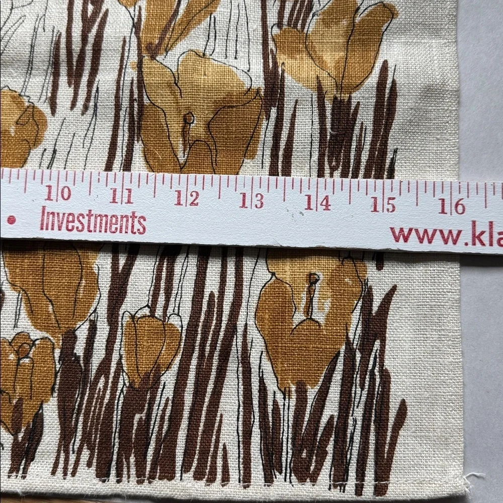 Vintage Vera Neumann crocus, Tulip linen Tea Towels 2-pc. Brown/Gold Florals
